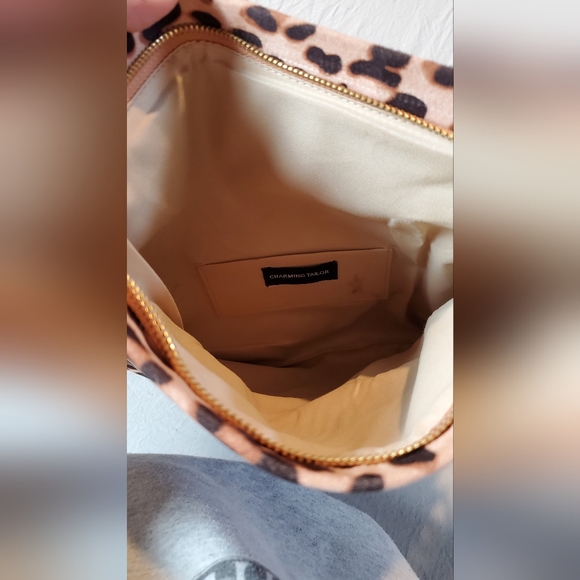 Leopard Print Clutch Purse with chain strap - Picture 5 of 7